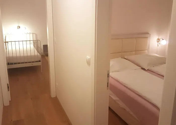 Sobieski District-1 Ring Appartement *